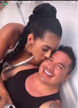 A 'Boyacomán' y Marcela se les vio bastante cariñosos.