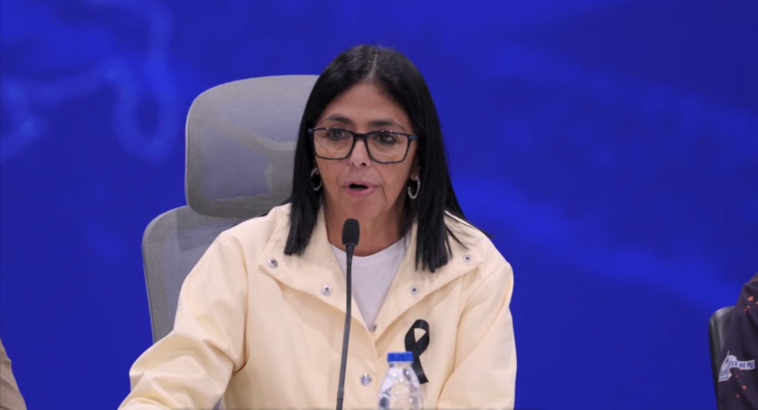 Delcy Rodríguez habló sobre la entrega de viviendas a los afectados.