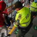 Detectores de metales, policia, requisas, armas