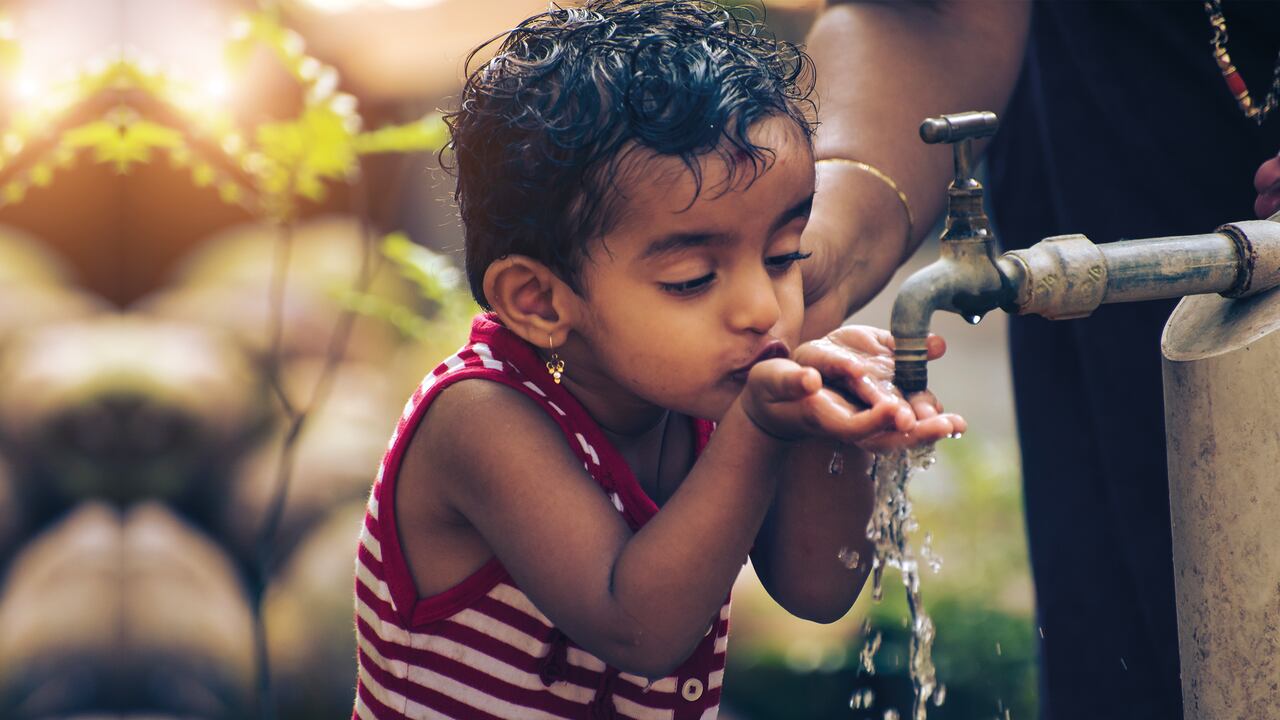 La compañía Triple A también trabaja por incentivar el buen uso y manejo de los residuos sólidos entre sus usuarios.