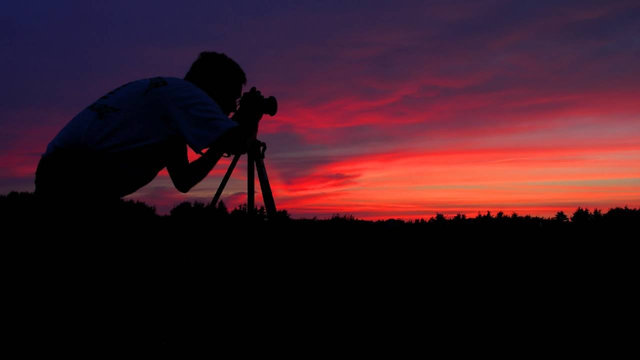 Las manifestaciones eléctricas podrían requerir de equipos especializados para una mejor visualización (imagen de referencia, no corresponde al caso en mención).
