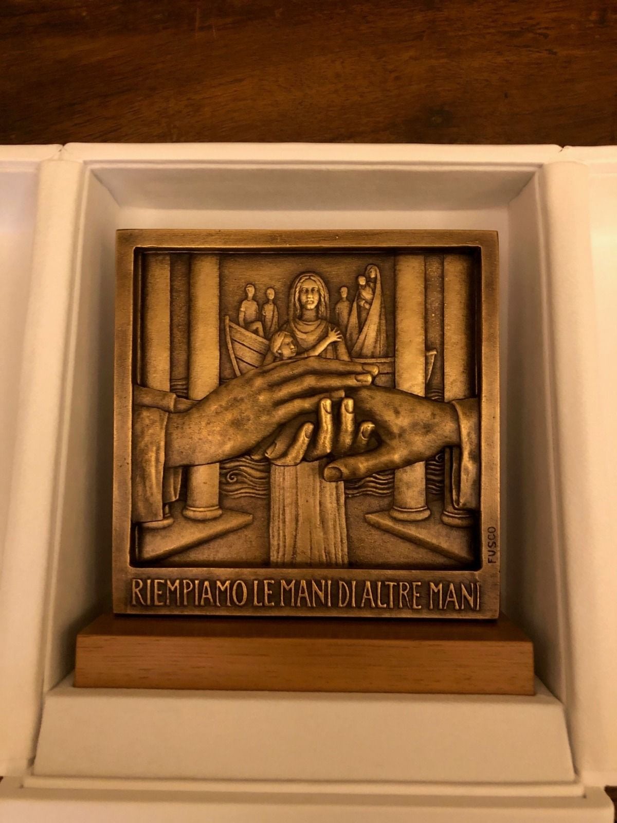 Regalo papa Francisco a Petro