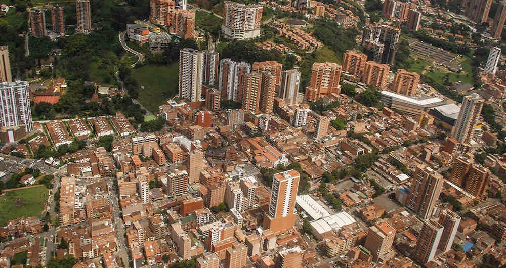 Por sus edificios, los más altos del Valle de Aburrá, a Sabaneta se le conoce como la 'Manhattan' de la región. 