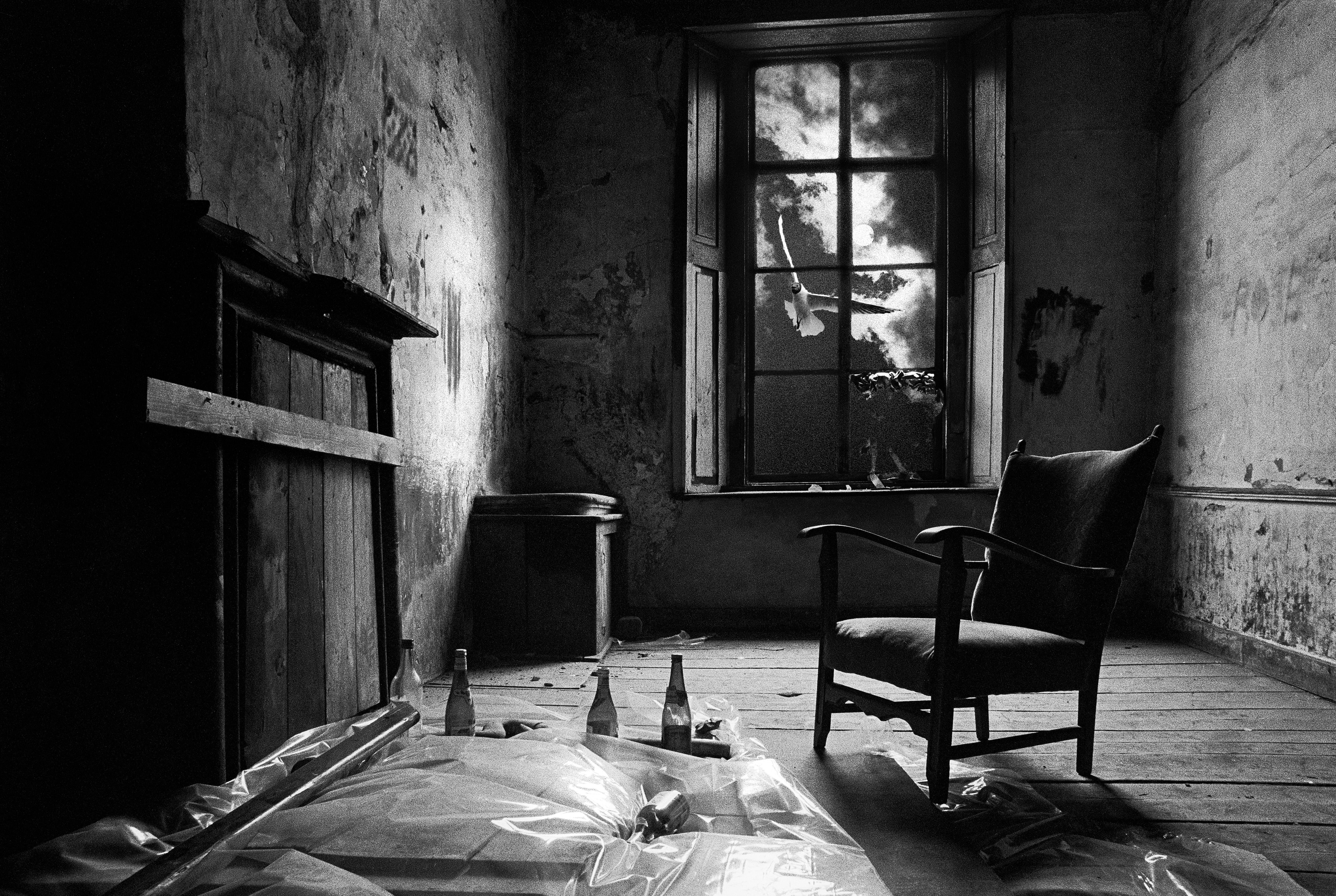 Muchas de estas casas han sido escenario de eventos trágicos, como muertes o crímenes.