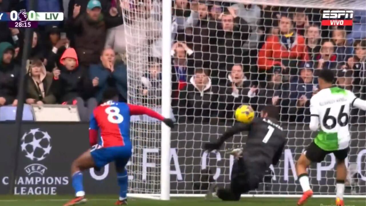 Jefferson Lerma se destacó en el ataque de Crystal Palace ante el Liverpool de Luis Díaz