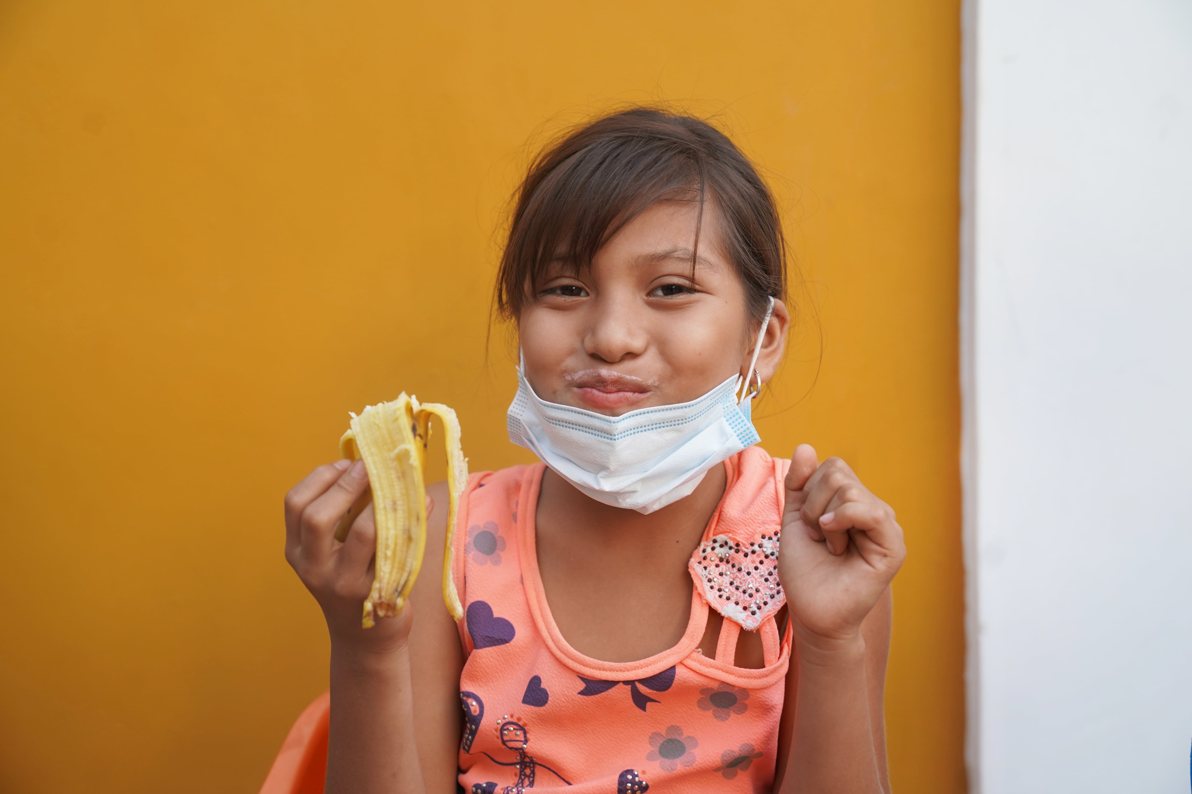 En la región, el WFP apoya actualmente Programas de Alimentación Escolar en 11 países. Este organismo de la ONU, que brindó asistencia a más de un millón de migrantes y colombianos retornados el año pasado en el país, también apoya a cerca de 38 mil estudiantes migrantes, no solo en La Guajira sino también en ciudades como Cúcuta, Santa Marta, Barranquilla, y Valledupar con el apoyo de donantes.