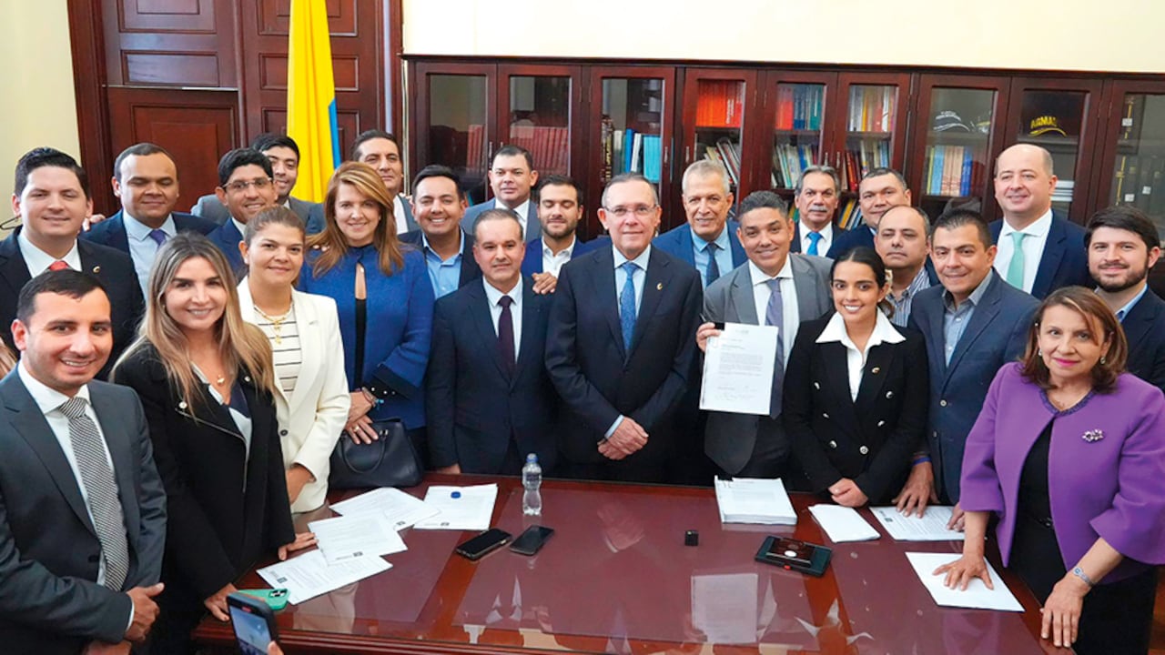 El Partido Conservador anunció su posición.