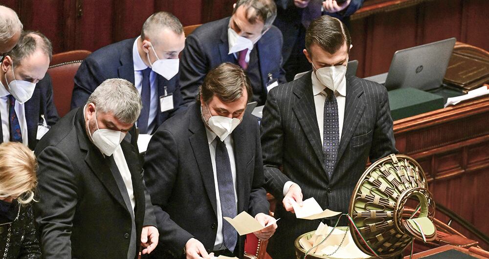 Los parlamentarios no han podido llegar a un acuerdo claro, lo que podría alargar las elecciones casi de manera indefinida.