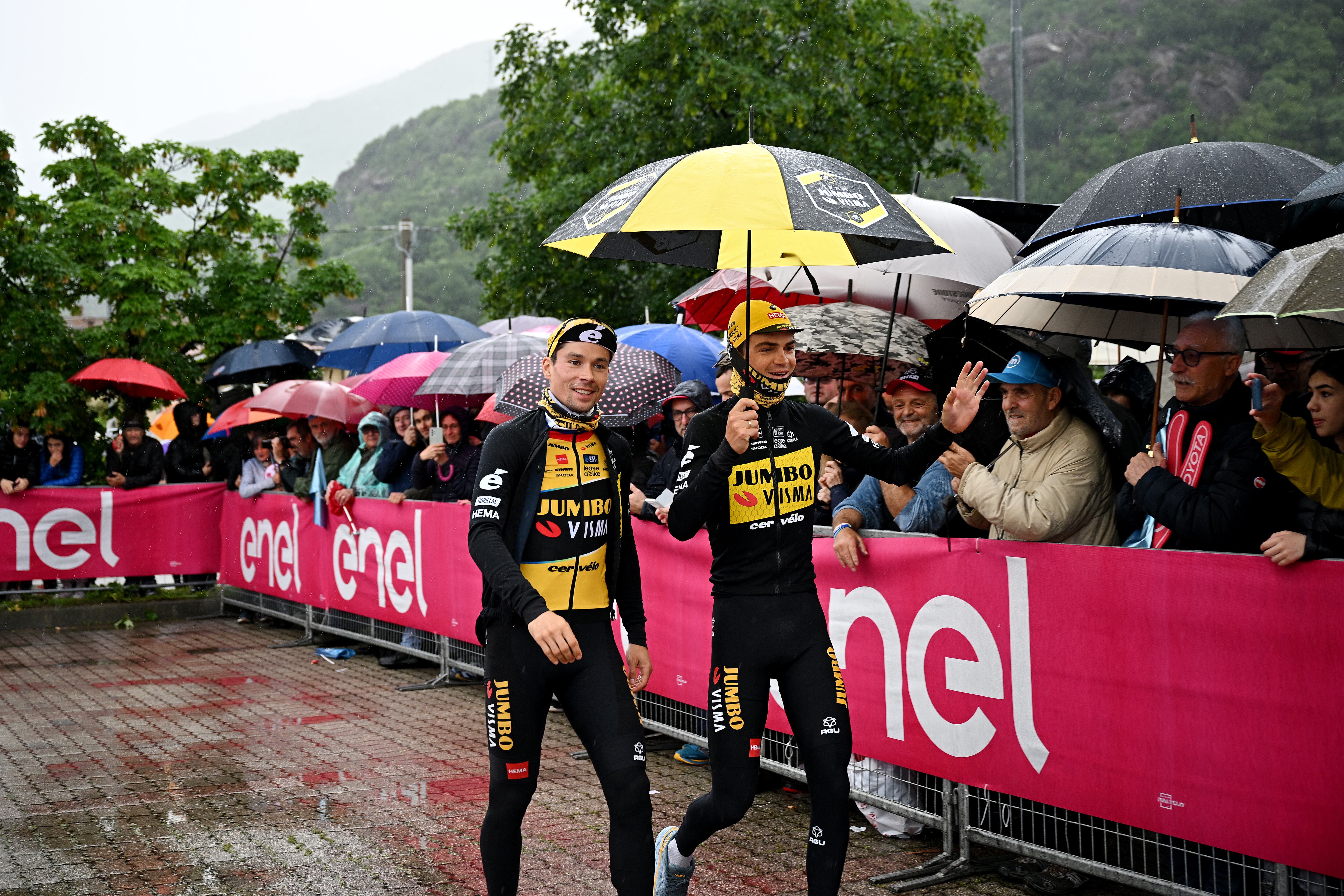 BORGOFRANCO D’IVREA, ITALY - MAY 19: (L-R) Primož Roglič of Slovenia and Sepp Kuss of The United States and Team Jumbo-Visma prior to the 106th Giro d'Italia 2023, Stage 13 a 199km stage from Borgofranco d’Ivrea to Crans-Montana (Valais) 1456m / #UCIWT / on May 19, 2023 in Borgofranco d’Ivrea, Italy. (Photo by Stuart Franklin/Getty Images,)