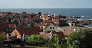 10. Copenhague, Dinamarca: Ocupa el décimo lugar en la lista con resultados muy parecidos a los de Nueva York, bajando un lugar en la lista con relación a la clasificación pasada. Esta ciudad se destaca en gran parte por los elevados costos de transporte.