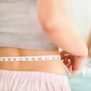 Foto de referencia sobre la cintura