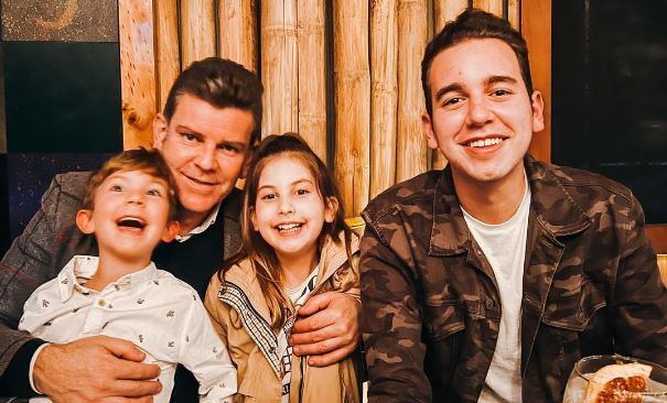 El joven es el primer hijo de Juan Esteban Sampedro