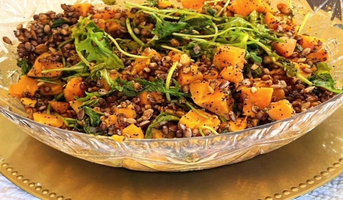 Esta ensalada compuesta de soja, semillas de amapola, cebada, col rizada, maní, batata y semillas de girasol podría ser la comida óptima para los hombres en misiones espaciales de larga duración.
ACS FOOD SCIENCE & TECHNOLOGY (2023), DOI: 10.1021
02/1/2024