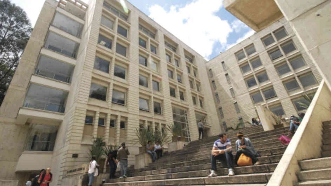 Varias universidades preparan altos descuentos en matrículas para retener a sus estudiantes.