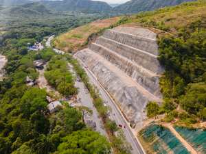 Vía 40 Express puso en operación 50km completamente rehabilitados entre Girardot y Melgar.