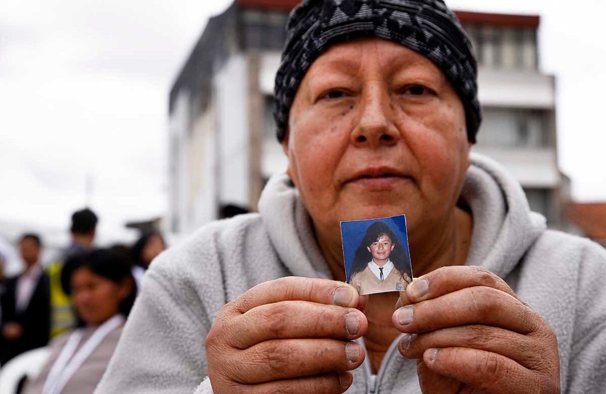 María Heroína Bello y su hija Johanna Alexandra Hernández desaparecida en 1996. Foto: León Darío Peláez / SEMANA 