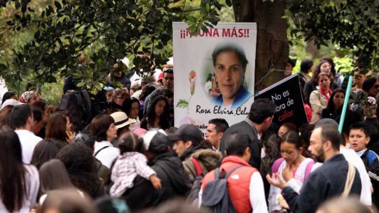 Marcha en contra de la violencia a la mujer y contra la muerte de Rosa Elvira Cely en Bogota, el 3 de junio de 2012. Foto: Daniel Reina Romero.