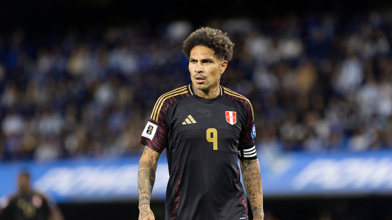 Paolo Guerrero, delantero peruano de 40 años