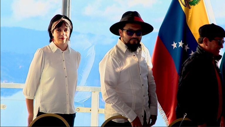 Alias Violeta, de la cárcel por nexos con el ELN, a la mesa de diálogo del gobierno y esa guerrilla en Venezuela.
