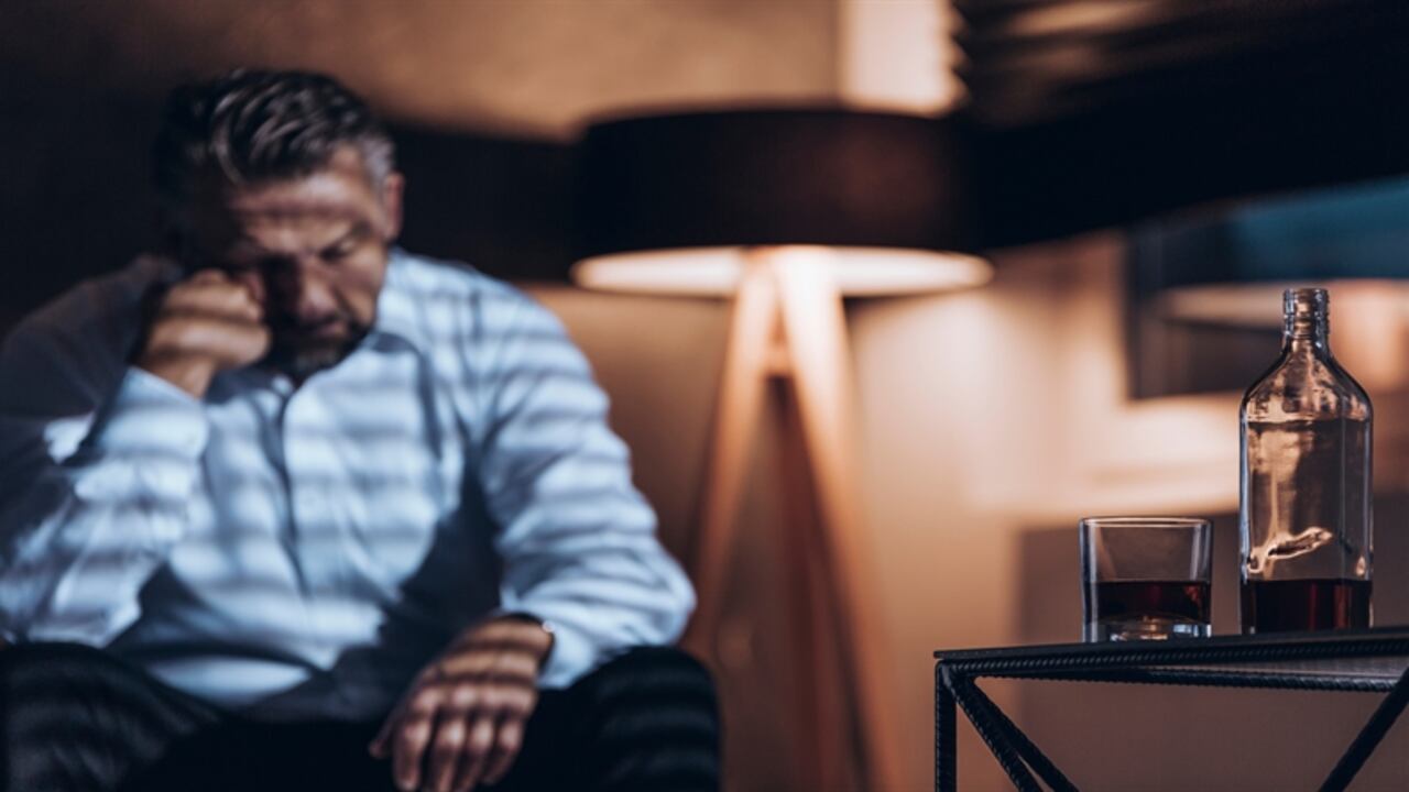 Podría deberse a que en esta etapa es cuando las personas tienen más responsabilidades.