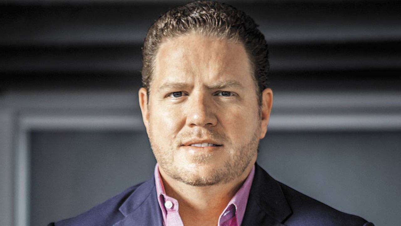 William Shaw Director general Interjet