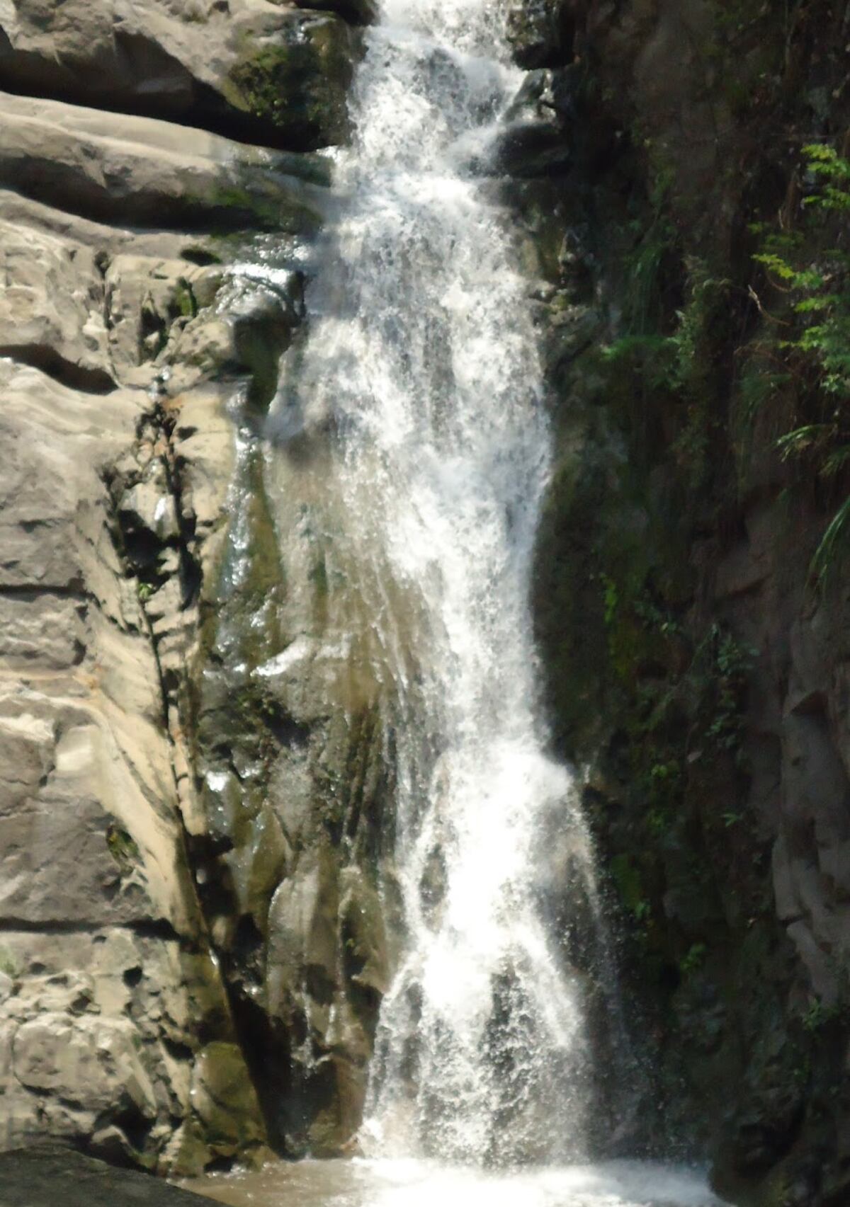 Cascada Los Micos