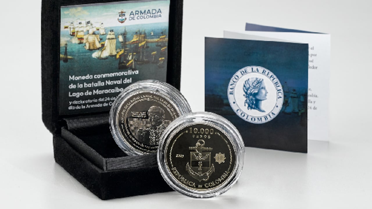 Así entregan la moneda de 10 mil, conmemorativa de la batalla del lago de Maracaibo. Banco de la República.