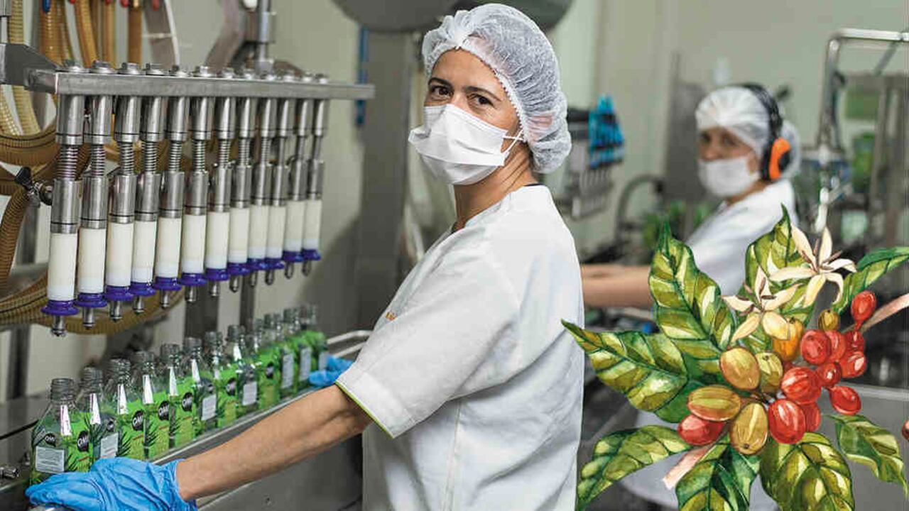 Jugos Jara se dedica a la producción y comercialización de productos saludables.