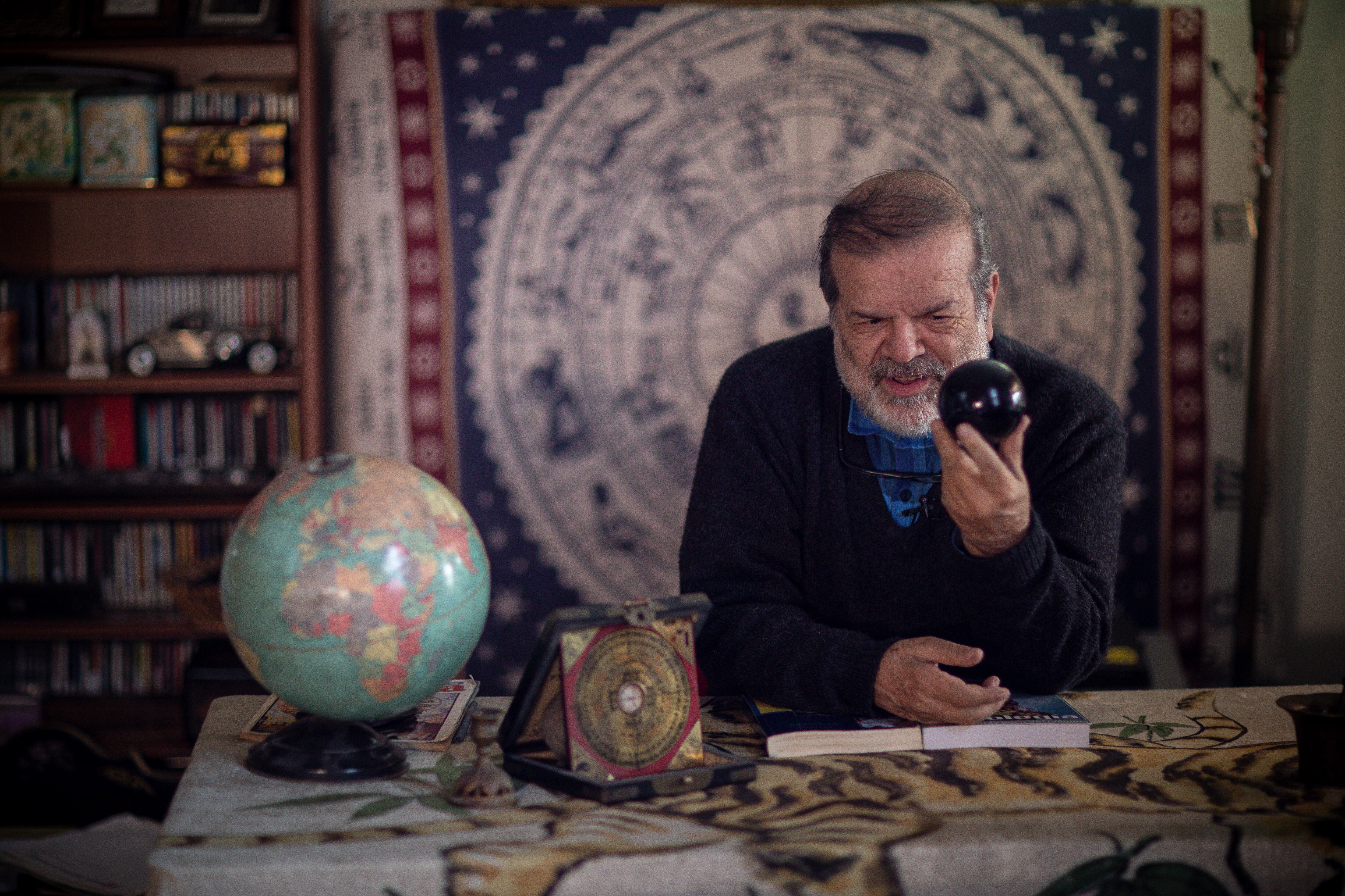 Mauricio Puerta
ASTROLOGO