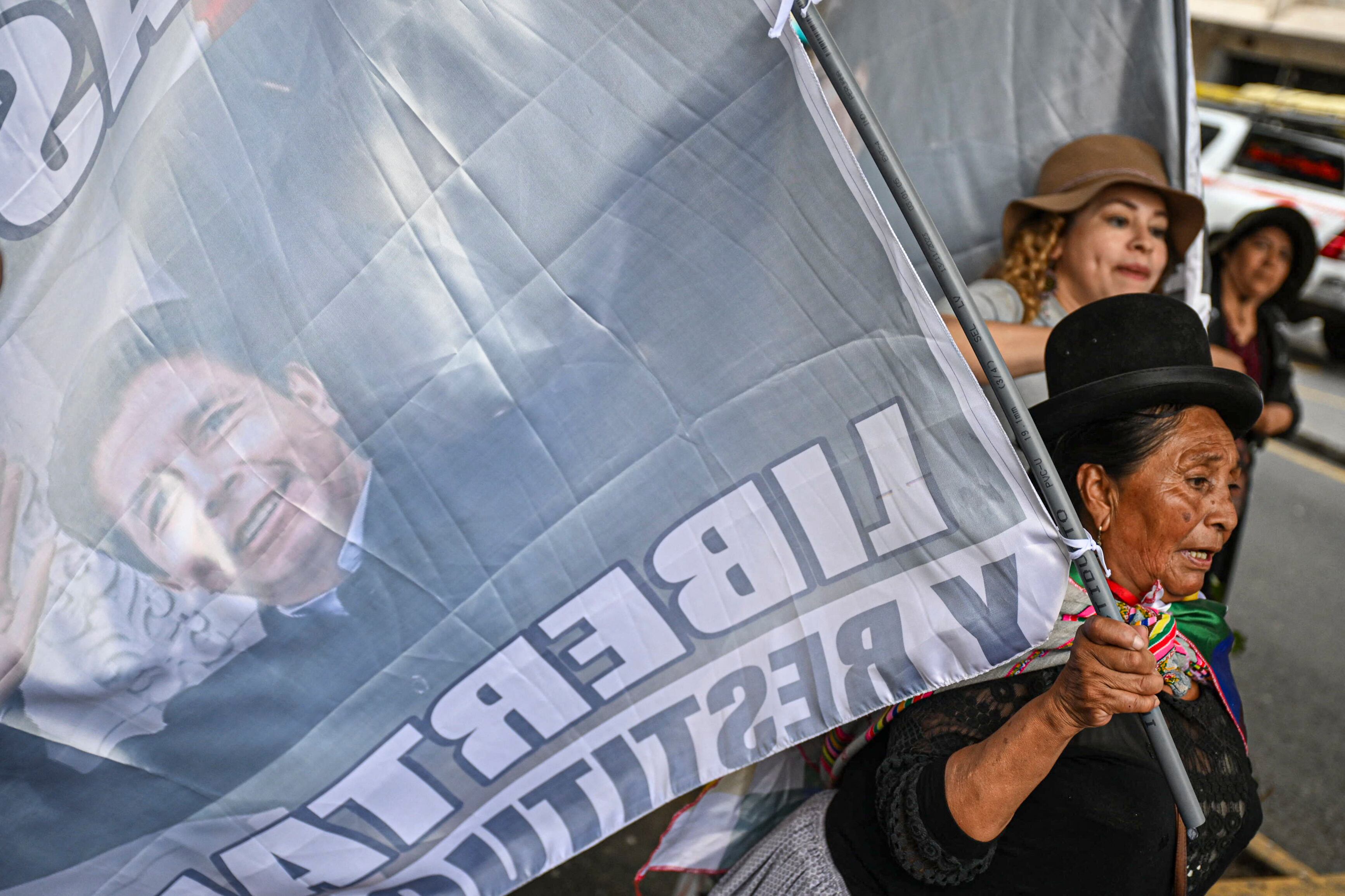 Las marchas están previstas hasta el sábado, según las organizaciones sociales, que exigen la renuncia de Boluarte, el cierre del Congreso y nuevas elecciones.