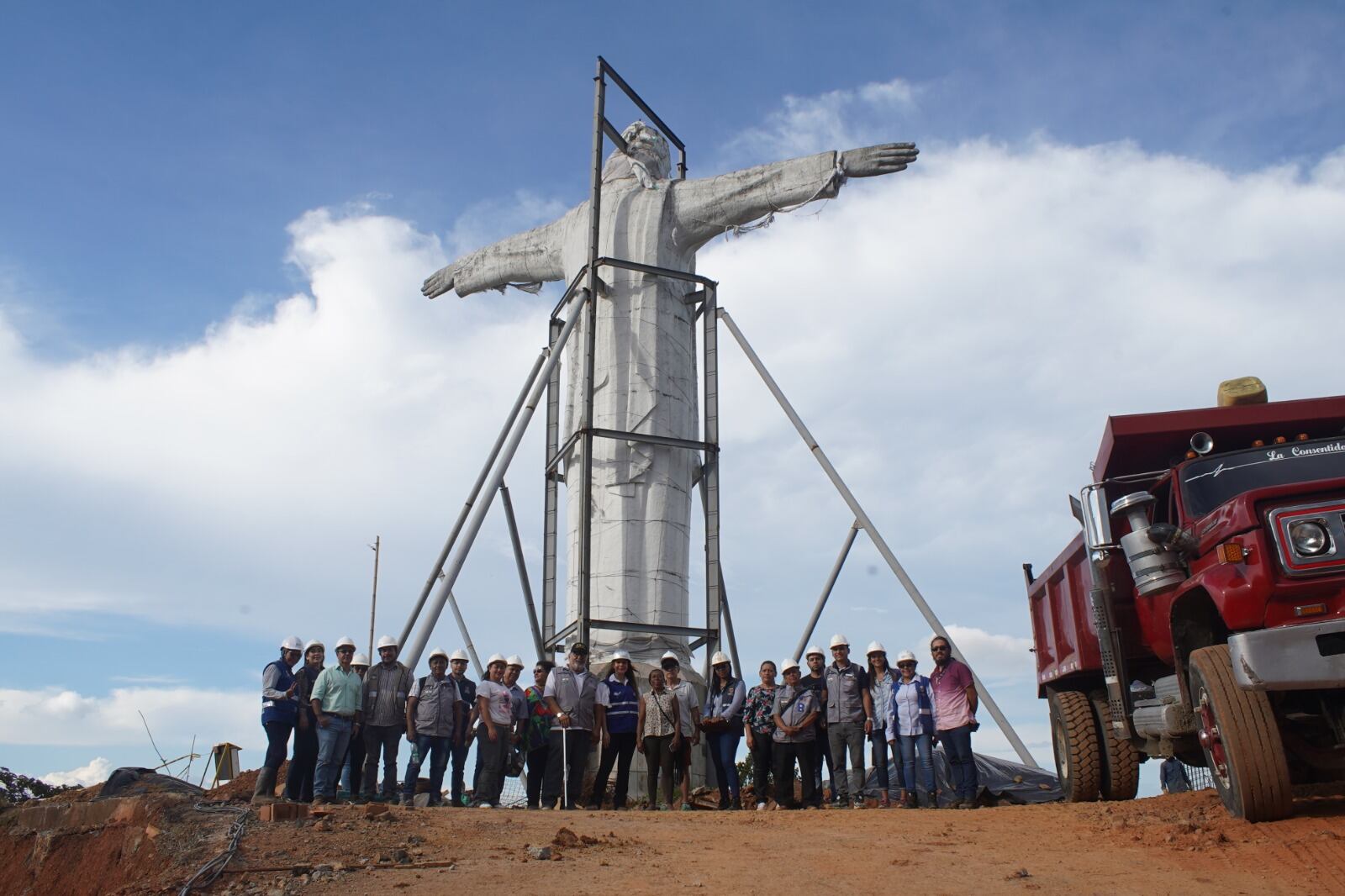 El monumento Cristo Rey de Cali sigue cerrado por obras.