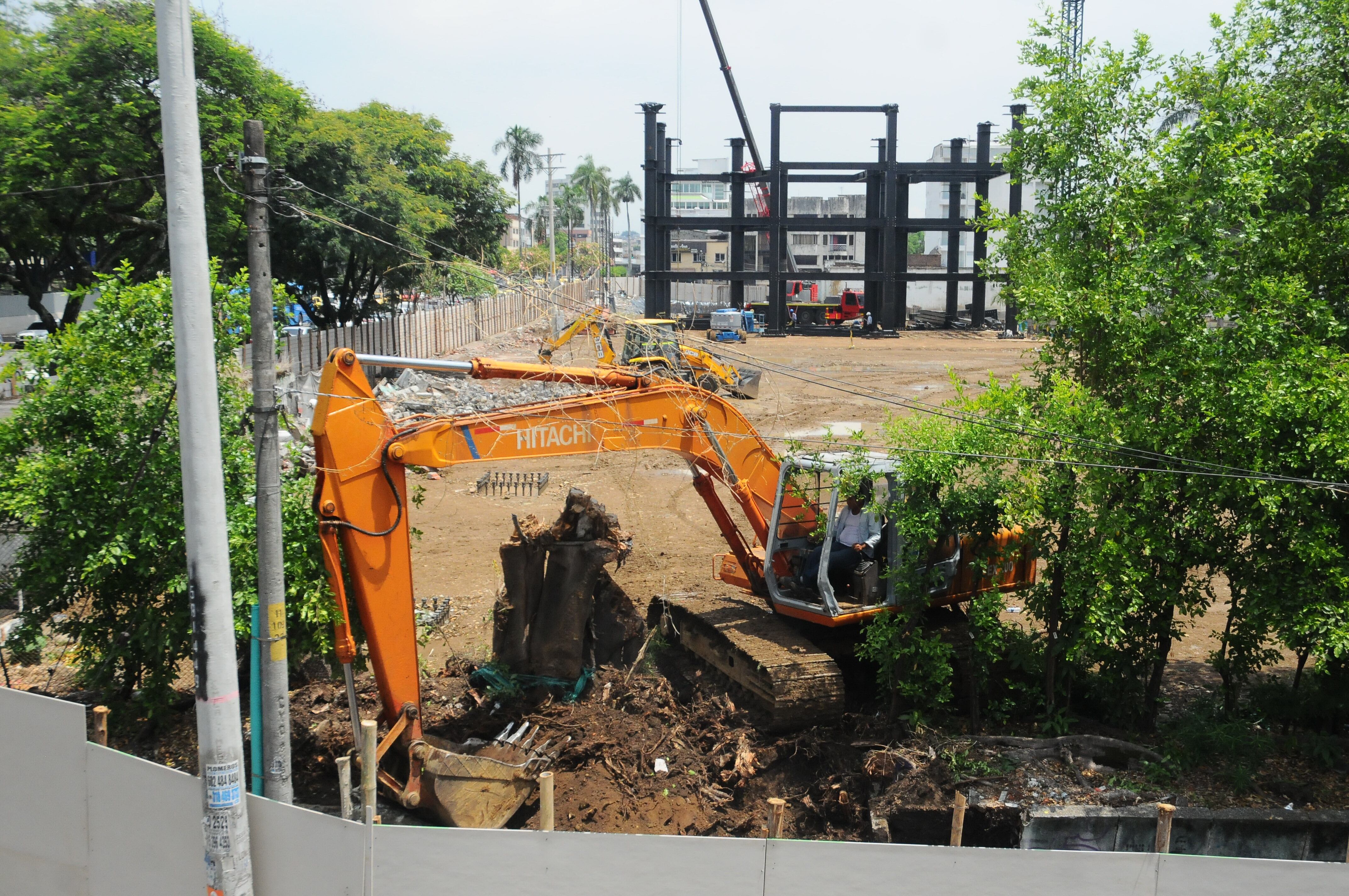 Cali:  Así avanzan las  Obra  del   Parque Tecnológico San Fernando en su primera fase  que se extendería hasta diciembre de este año   y    que contara con dos edificaciones, una de ellas es el Centro de Innovación Digital, que tendrá espacios como el planetario inmersivo 360°, estudios de grabación y producción audiovisual foto José L Guzmán. EL País, Oct 6-23