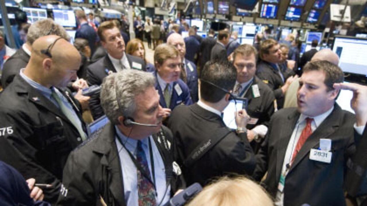 La Bolsa de Nueva York cayó el 7 por ciento la semana pasada. Aunque finalmente el paquete de rescate financiero fue aprobado por el Congreso de Estados Unidos, los mercados siguen inquietos