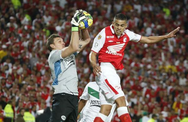 El Arquero Franco Armani tuvo un labor destacada en los tres palos. Foto: Guillermo Torres.
