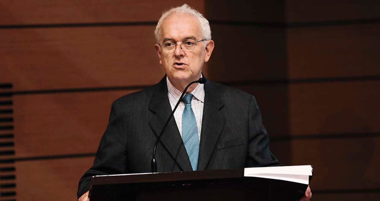 josé antonio ocampo Ministro de Hacienda