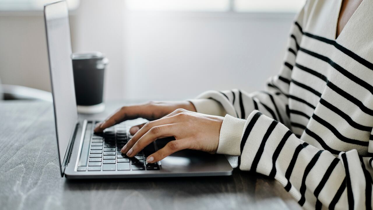 Crecen las búsquedas en Google sobre cómo borrar Instagram, Facebook y Threads tras los cambios de moderación de Meta.