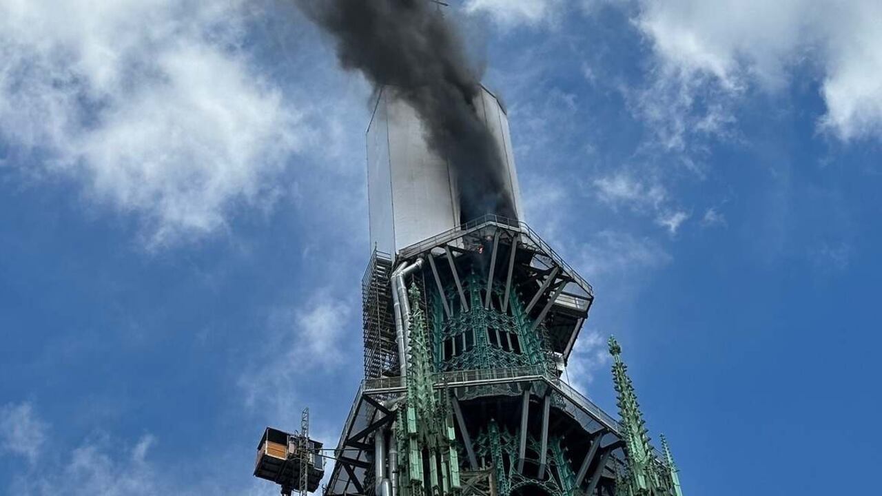 Incendio en la Catedral de Notre-Dame de Rouen.