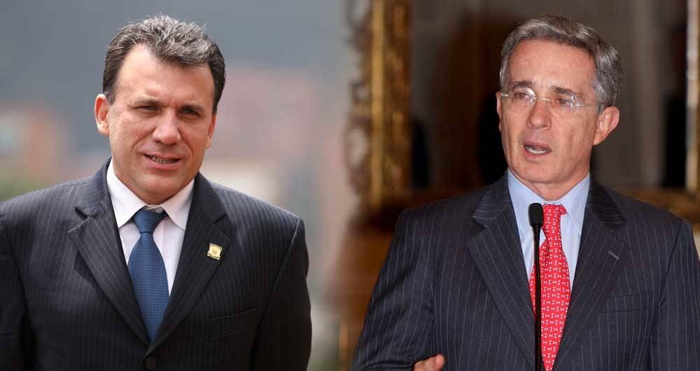 El distanciamiento entre Uribe y Santos también fue el de Uribe y Roy.