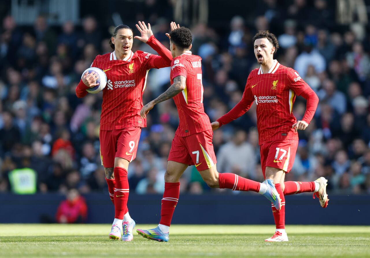El guajiro intentó rescatar al Liverpool ante el sombrío partido que tuvieron.