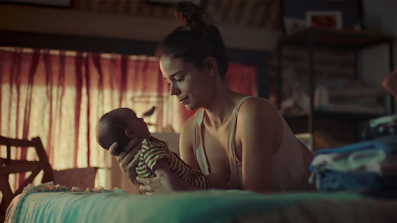 ‘Cinco lobitos’, dirigida por Alauda Ruiz De Azúa (2022)