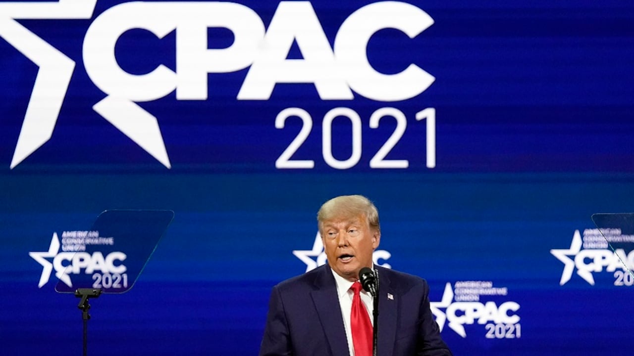 El expresidente Donald Trump durante su discurso en el CPAC.