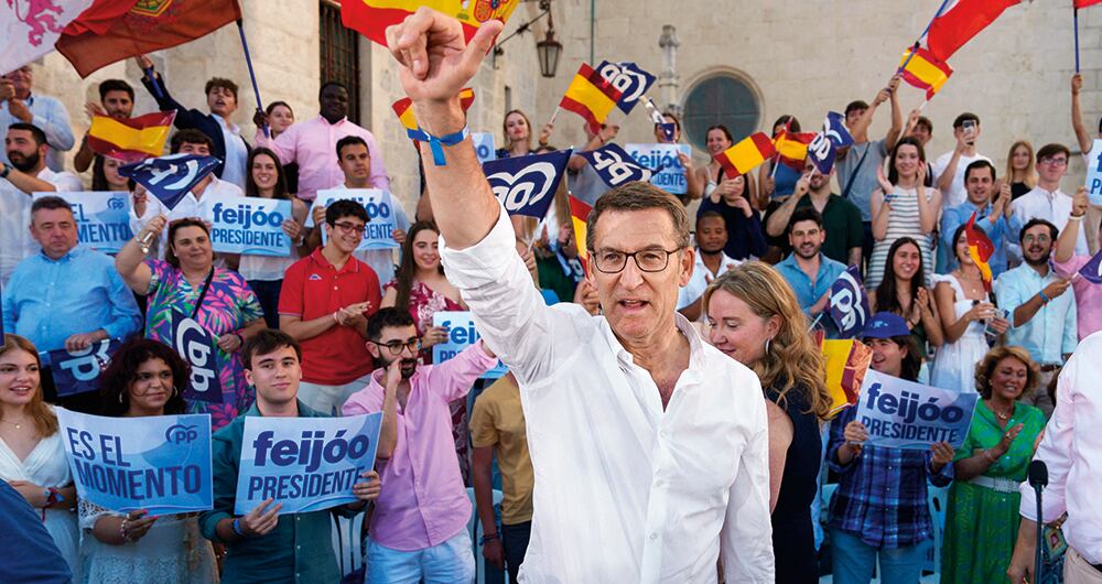 Alberto Núñez Feijoó, político español.