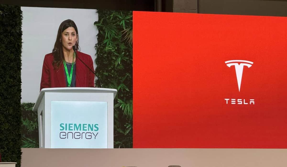 Sin marco tarifario definido, Tesla mantendrá su inventario detenido, señaló Barba.