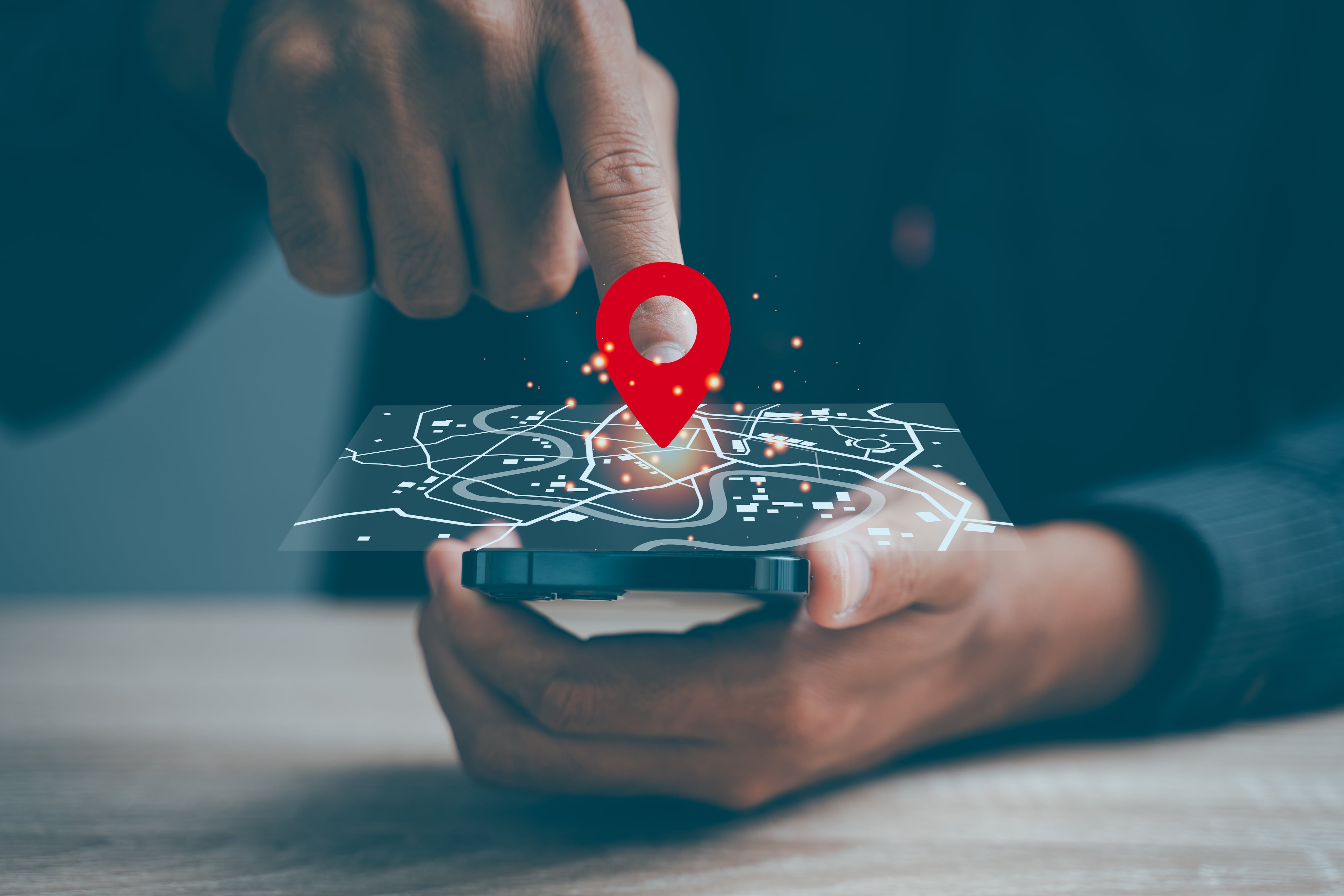 Si una persona necesita conocer dónde está alguien, debe pedirle directamente que comparta su ubicación desde WhatsApp.