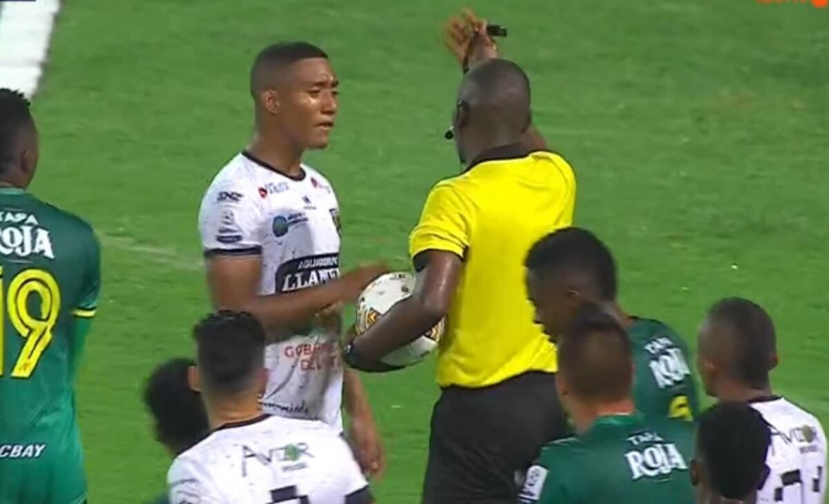 Polémica arbitral en el duelo entre Quindío y Llaneros