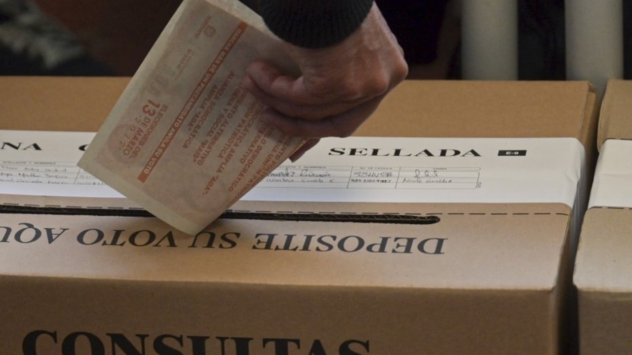 Desde Bucaramanga se denuncian largas filas en los puestos de votación