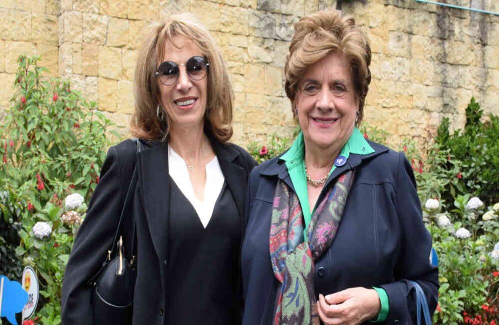 Joyce Ventura y María Victoria de Robayo.