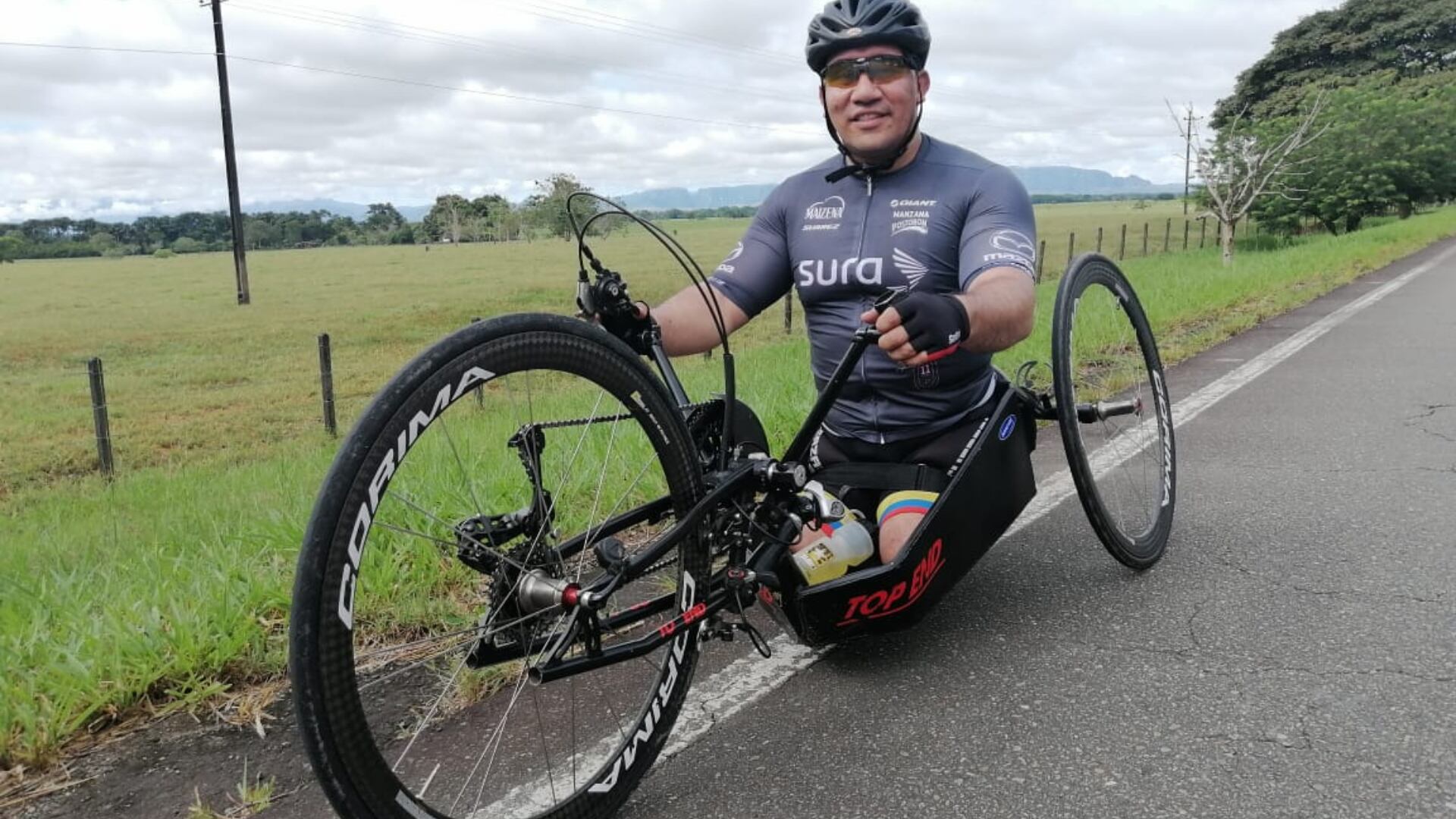 En su proceso de rehabilitación, Francisco Pedraza además de vincularse con el deporte estudió inglés y se graduó como instructor en el  DLI Defense Language Institute, en San Antonio Texas.