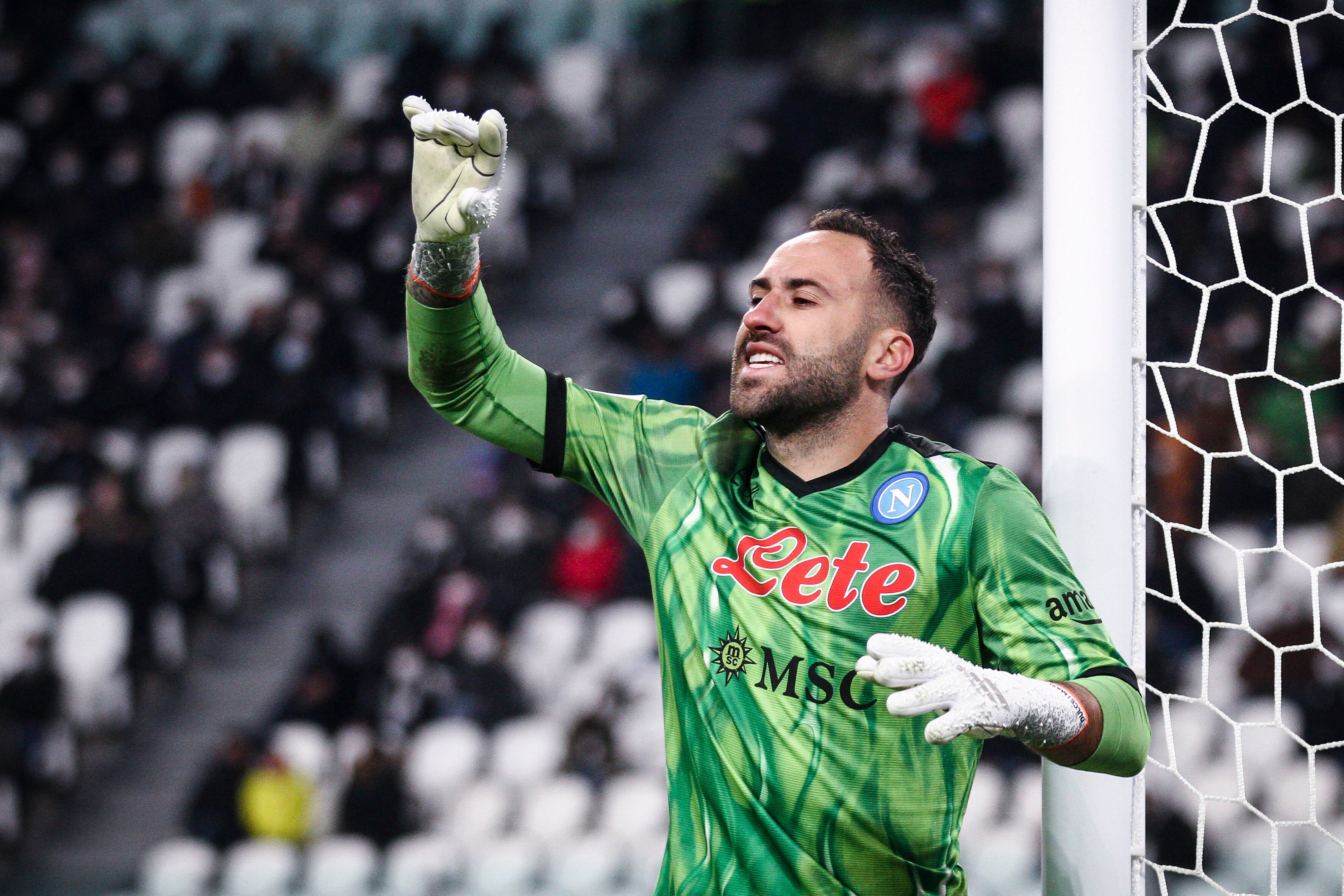 Napoli goalkeeper David Ospina (25) gestures during the Serie A football match n.20 JUVENTUS - NAPOLI on January 06, 2022 at the Allianz Stadium in Turin, Piedmont, Italy. Final result: Juventus-Napoli 1-1. (Photo by Matteo Bottanelli/NurPhoto via Getty Images)