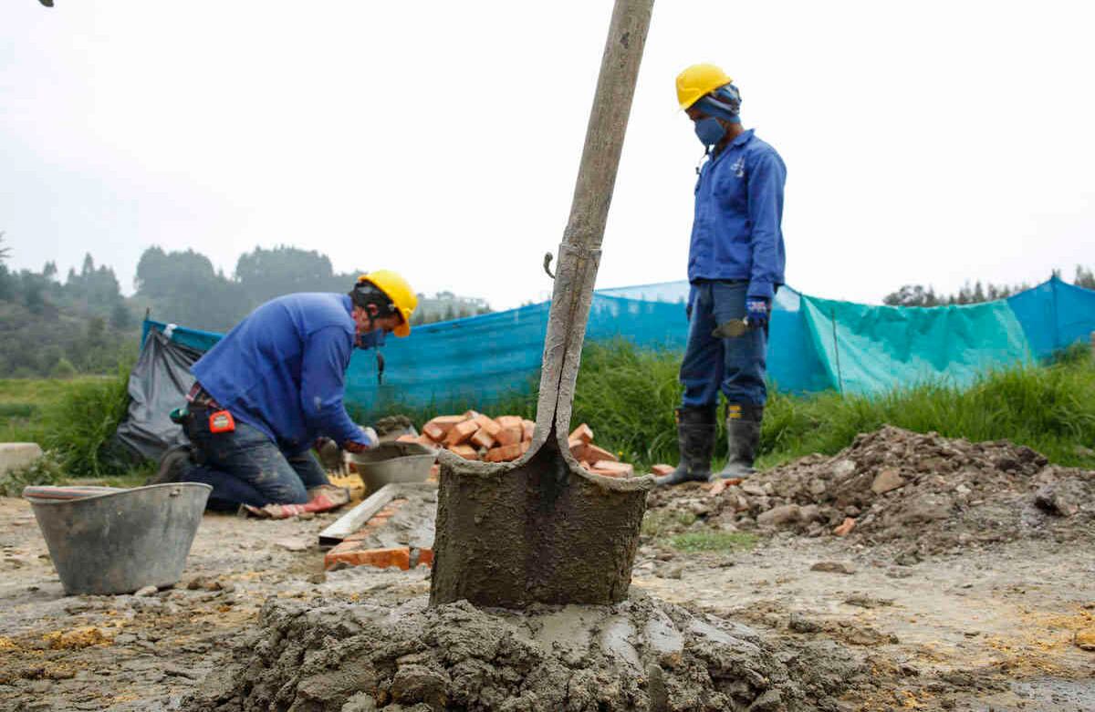 El Gobierno estableció que el personal que integre el equipo de trabajo debe ser menor de 60 años, ya que esa población de adultos mayores debe estar en un aislamiento preventivo obligatorio.